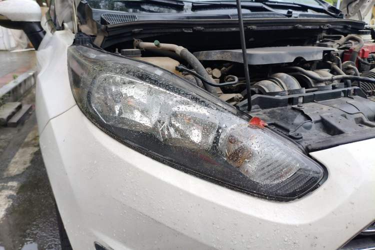 Used Ford Fiesta 2013 Sedan 1.5L Automatic Fashion Edition Right Front Headlight