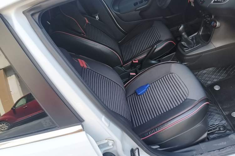 Used Ford Fiesta 2013 Hatchback 1.5L Manual Fashion Edition Right Front Seat