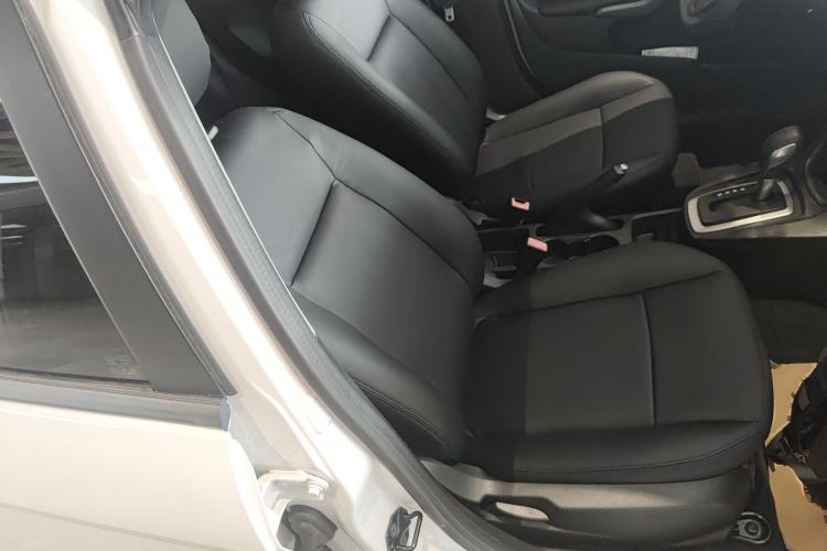 Used Ford Fiesta 2013 Hatchback 1.5L Automatic Fashion Edition Right Front Seat
