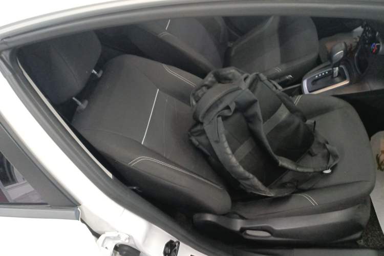 Used Ford Fiesta 2013 Hatchback 1.5L Automatic Fashion Edition Right Front Seat