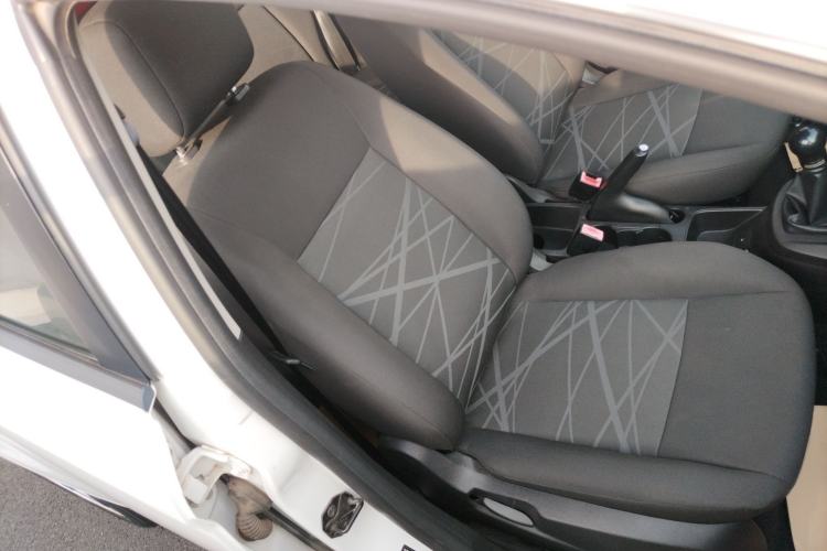 Used Ford Fiesta 2013 Hatchback 1.5L Manual Fashion Edition Right Front Seat