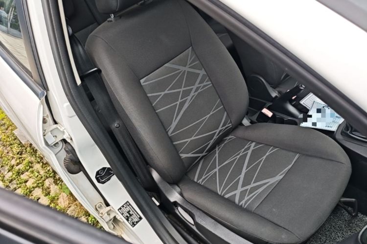 Used Ford Fiesta 2013 Sedan 1.5L Manual Fashion Edition Right Front Seat