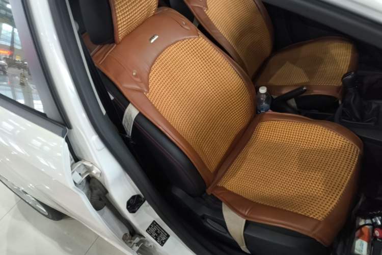 Used Ford Fiesta 2013 Hatchback 1.5L Manual Fashion Edition Right Front Seat