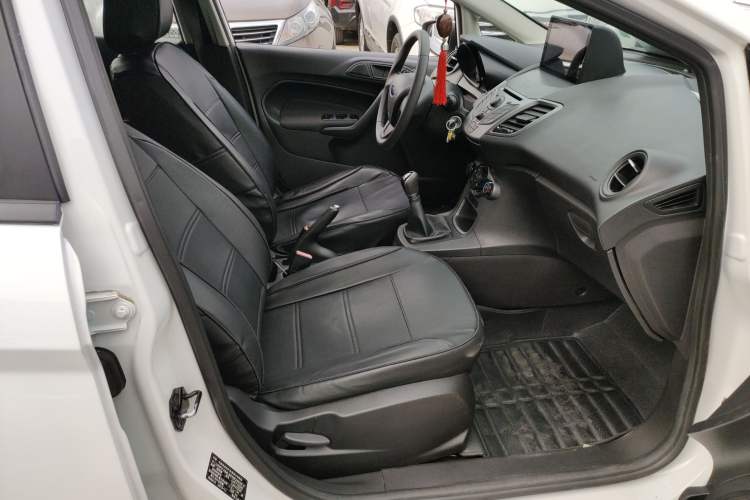 Used Ford Fiesta 2013 Hatchback 1.5L Manual Fashion Edition Right Front Seat