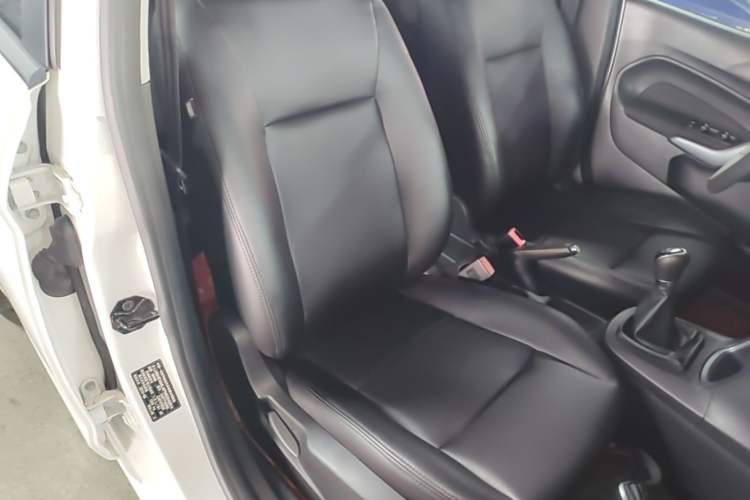 Used Ford Fiesta 2013 Hatchback 1.5L Manual Fashion Edition Right Front Seat