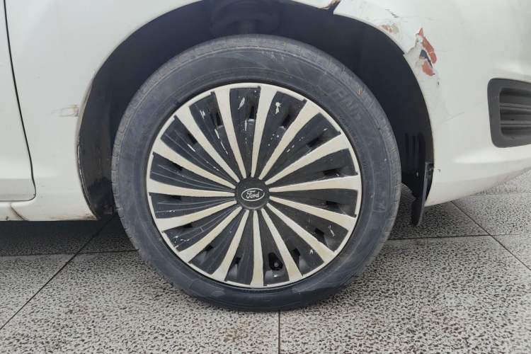 Used Ford Fiesta 2013 Hatchback 1.5L Manual Fashion Edition Right Front Wheel Hub