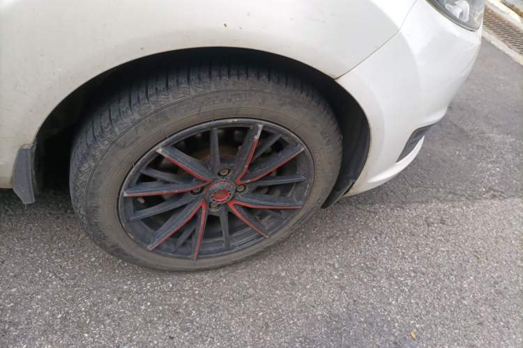 Used Ford Fiesta 2013 Hatchback 1.5L Manual Fashion Edition Right Front Wheel Hub