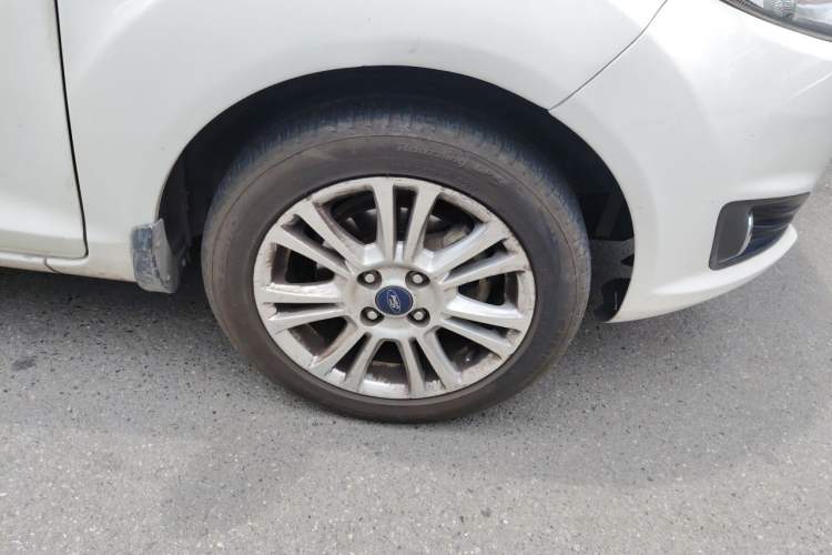 Used Ford Fiesta 2013 Sedan 1.5L Automatic Fashion Edition Right Front Wheel Hub