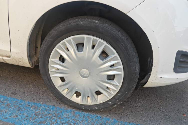 Used Ford Fiesta 2013 Hatchback 1.5L Manual Fashion Edition Right Front Wheel Hub