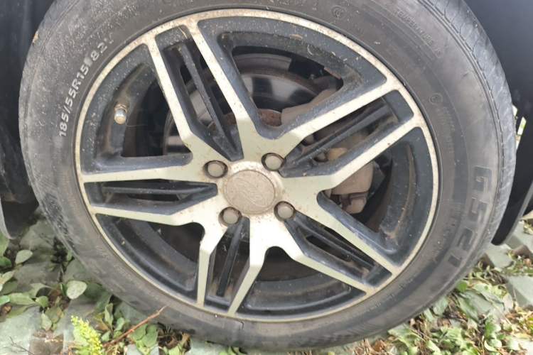 Used Ford Fiesta 2013 Sedan 1.5L Manual Fashion Edition Right Front Wheel Hub