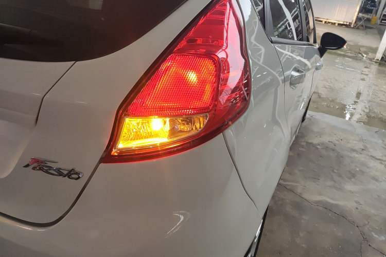 Used Ford Fiesta 2013 Hatchback 1.5L Automatic Fashion Edition Right Rear Taillight