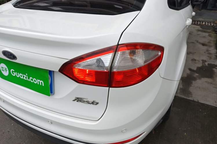 Used Ford Fiesta 2013 Sedan 1.5L Manual Fashion Edition Right Rear Taillight