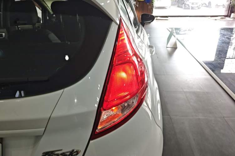 Used Ford Fiesta 2013 Hatchback 1.5L Automatic Fashion Edition Right Rear Taillight