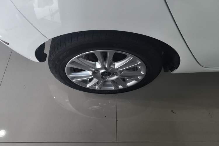Used Ford Fiesta 2013 Hatchback 1.5L Automatic Fashion Edition Right Rear Wheel Hub