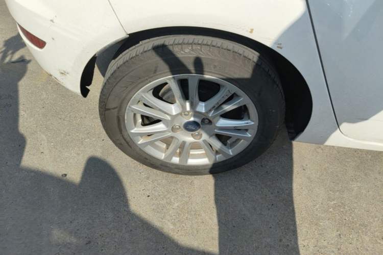 Used Ford Fiesta 2013 Hatchback 1.5L Automatic Prestige Model Right Rear Wheel Hub