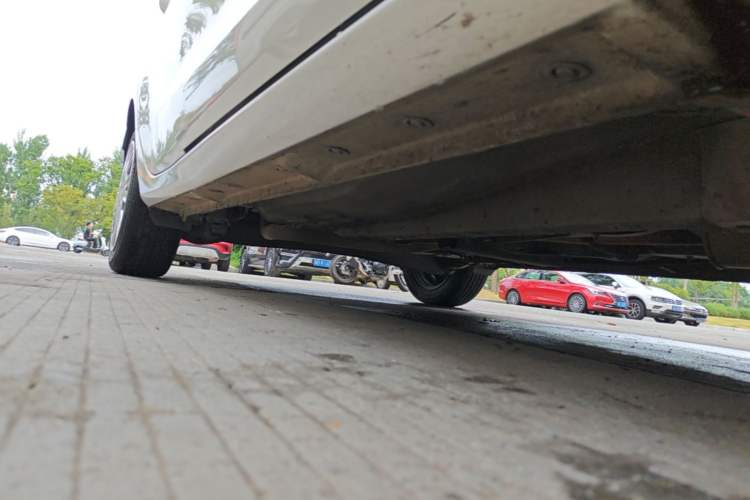 Used Ford Fiesta 2013 Sedan 1.5L Manual Fashion Edition Right Side Sill