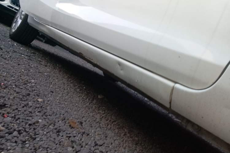 Used Ford Fiesta 2013 Hatchback 1.5L Automatic Fashion Edition Right Side Sill