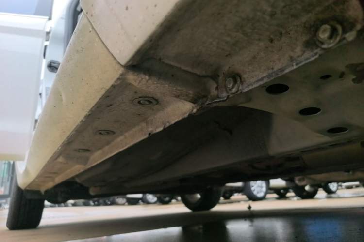 Used Ford Fiesta 2013 Hatchback 1.5L Automatic Fashion Edition Right Side Sill
