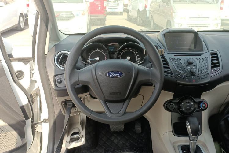 Used Ford Fiesta 2013 Sedan 1.5L Automatic Fashion Edition Steering Wheel