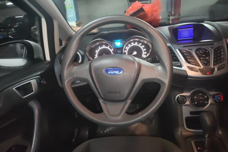 Used Ford Fiesta 2013 Hatchback 1.5L Automatic Fashion Edition Steering Wheel