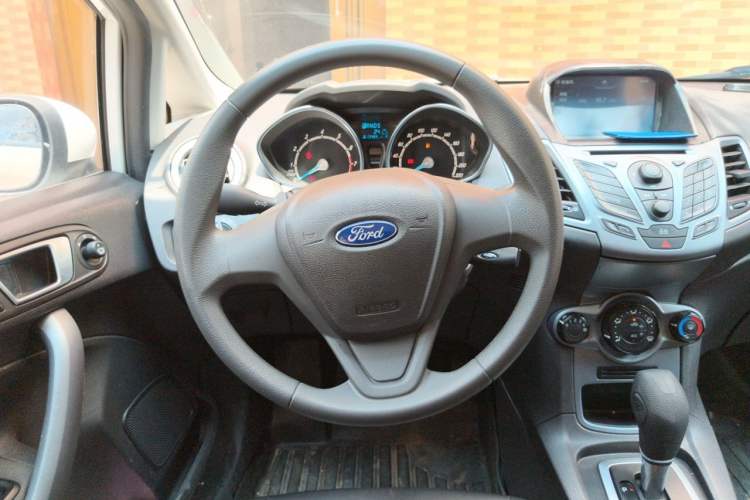 Used Ford Fiesta 2013 Hatchback 1.5L Automatic Fashion Edition Steering Wheel