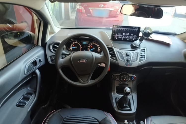 Used Ford Fiesta 2013 Hatchback 1.5L Manual Fashion Edition Steering Wheel