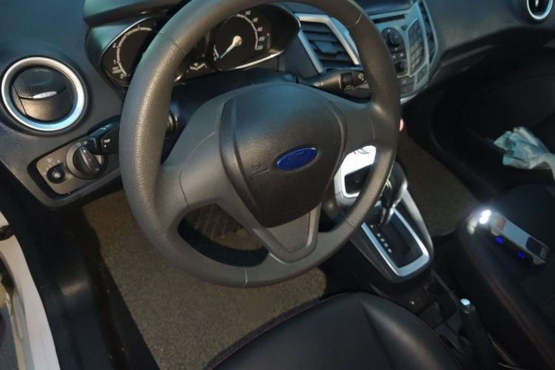 Used Ford Fiesta 2013 Hatchback 1.5L Automatic Fashion Edition Steering Wheel