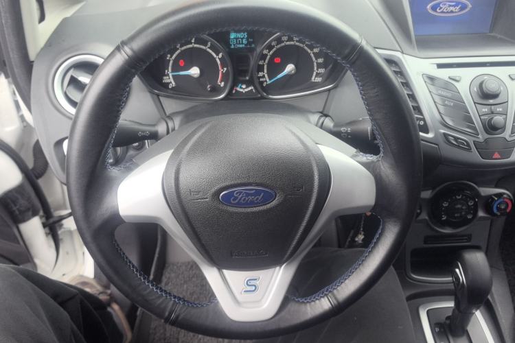 Used Ford Fiesta 2013 Hatchback 1.5L Automatic Fashion Edition Steering Wheel