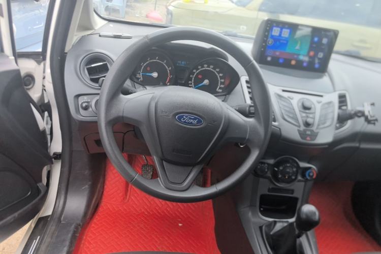 Used Ford Fiesta 2013 Sedan 1.5L Manual Fashion Edition Steering Wheel