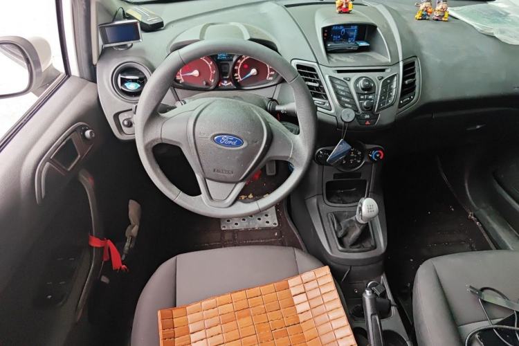 Used Ford Fiesta 2013 Hatchback 1.5L Manual Fashion Edition Steering Wheel