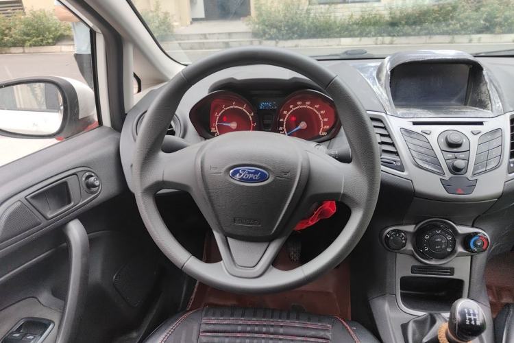 Used Ford Fiesta 2013 Hatchback 1.5L Manual Fashion Edition Steering Wheel