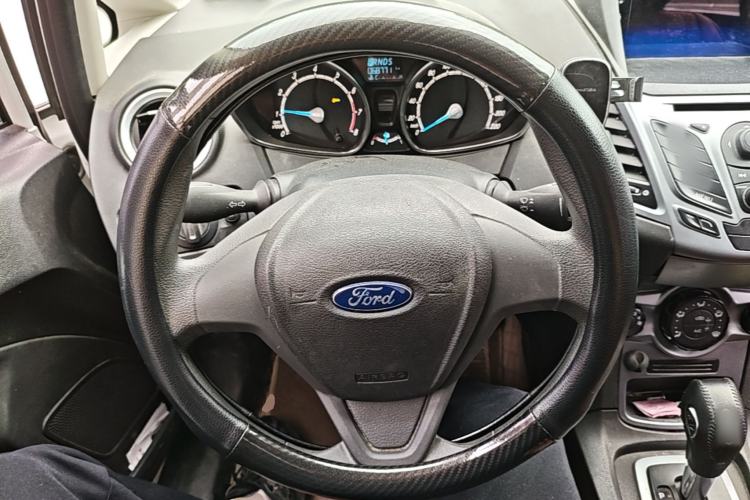 Used Ford Fiesta 2013 Hatchback 1.5L Automatic Fashion Edition Steering Wheel