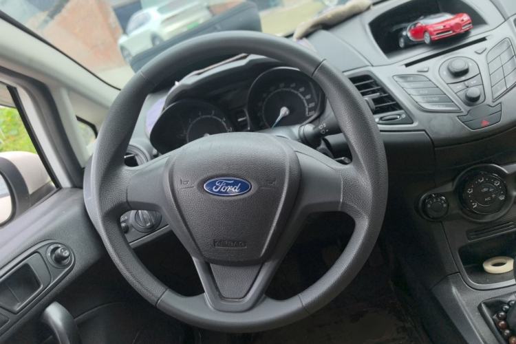 Used Ford Fiesta 2013 Hatchback 1.5L Manual Fashion Edition Steering Wheel