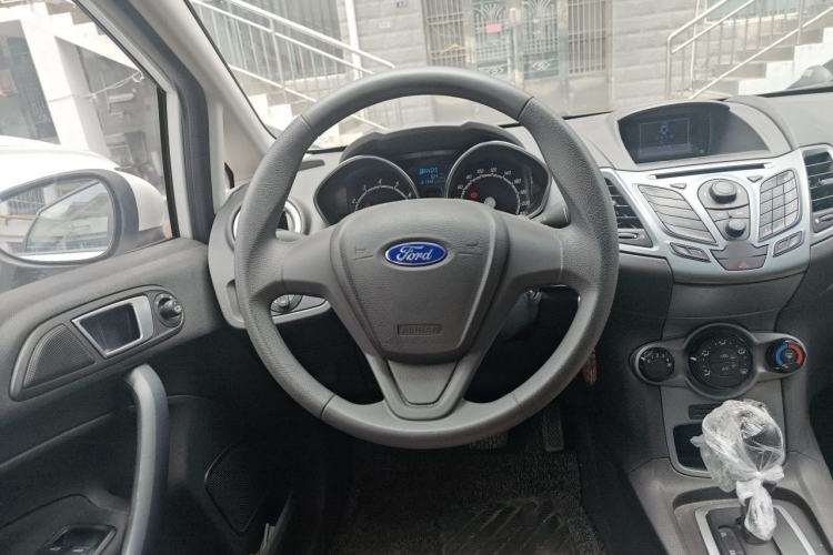 Used Ford Fiesta 2013 Hatchback 1.5L Automatic Fashion Edition Steering Wheel