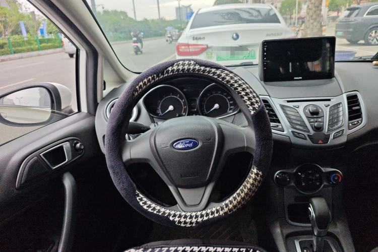 Used Ford Fiesta 2013 Hatchback 1.5L Automatic Fashion Edition Steering Wheel