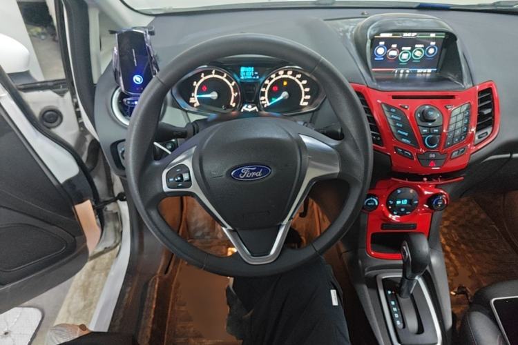 Used Ford Fiesta 2013 Hatchback 1.5L Automatic Sport Model Steering Wheel
