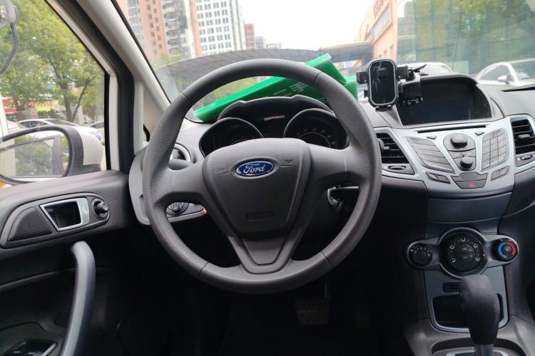 Used Ford Fiesta 2013 Hatchback 1.5L Automatic Fashion Edition Steering Wheel