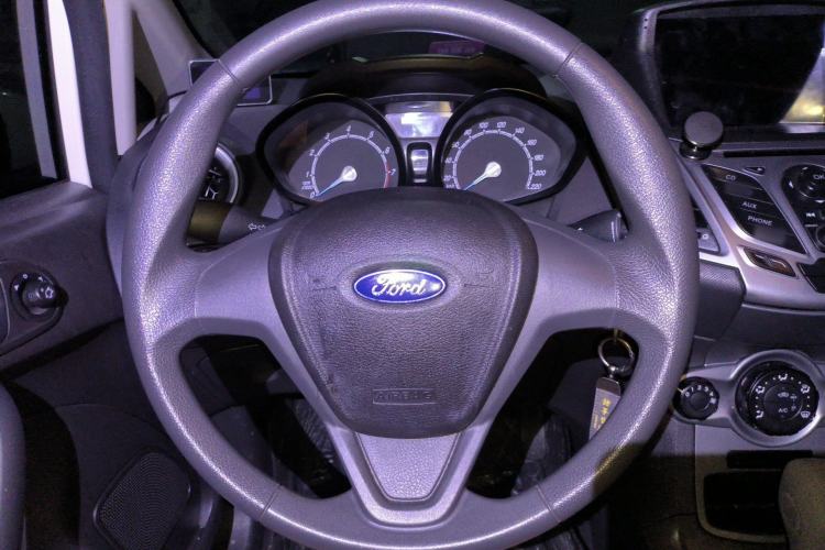 Used Ford Fiesta 2013 Hatchback 1.5L Automatic Fashion Edition Steering Wheel