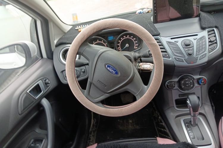 Used Ford Fiesta 2013 Hatchback 1.5L Automatic Fashion Edition Steering Wheel