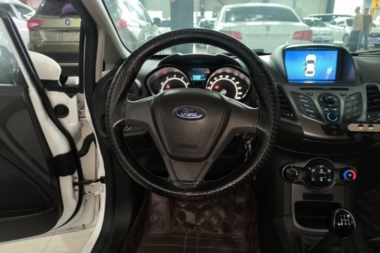 Used Ford Fiesta 2013 Hatchback 1.5L Manual Fashion Edition Steering Wheel