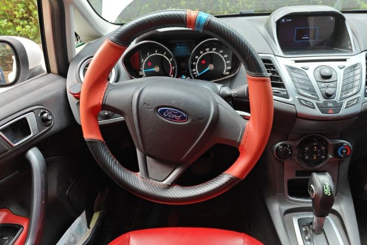 Used Ford Fiesta 2013 Hatchback 1.5L Automatic Fashion Edition Steering Wheel