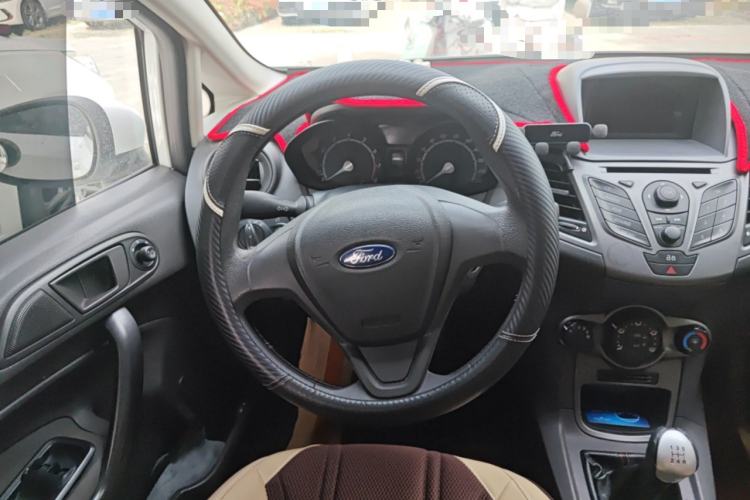 Used Ford Fiesta 2013 Hatchback 1.5L Manual Fashion Edition Steering Wheel