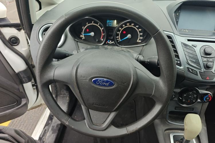 Used Ford Fiesta 2013 Hatchback 1.5L Automatic Fashion Edition Steering Wheel