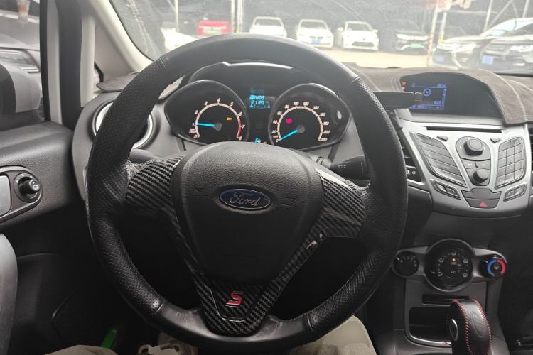 Used Ford Fiesta 2013 Hatchback 1.5L Automatic Fashion Edition Steering Wheel