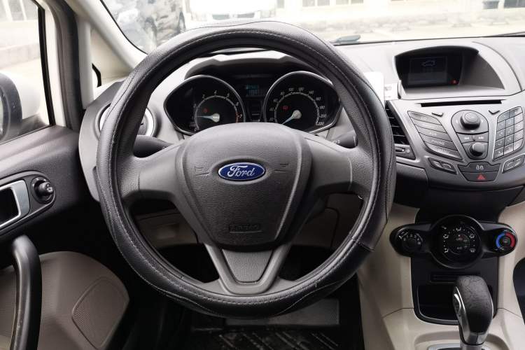 Used Ford Fiesta 2013 Sedan 1.5L Automatic Fashion Edition Steering Wheel