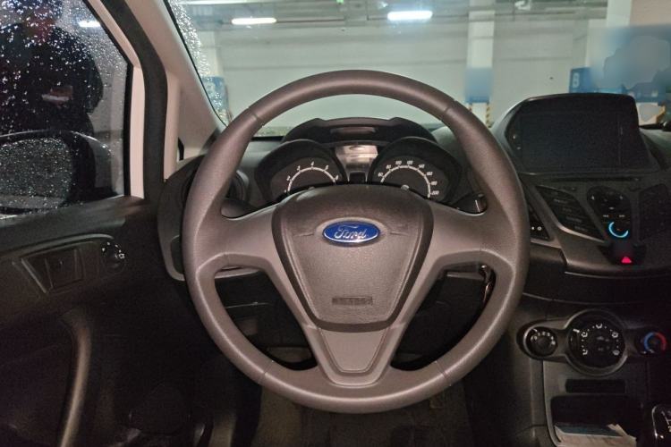 Used Ford Fiesta 2013 Sedan 1.5L Manual Fashion Edition Steering Wheel