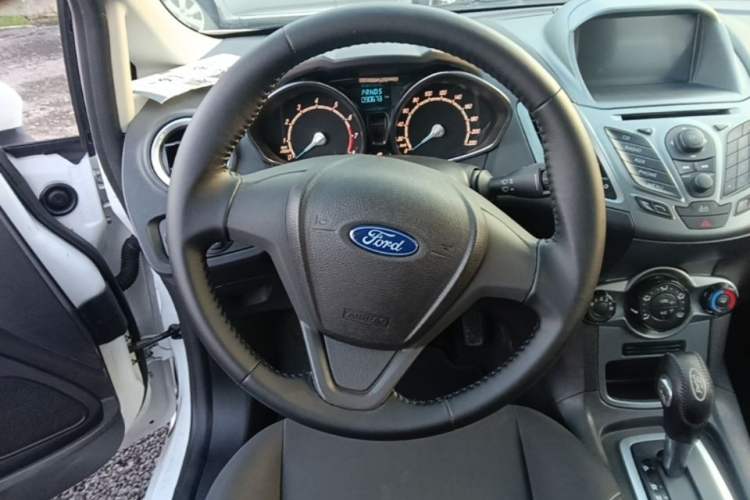 Used Ford Fiesta 2013 Hatchback 1.5L Automatic Fashion Edition Steering Wheel