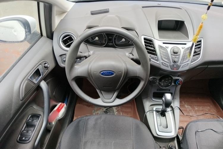 Used Ford Fiesta 2013 Hatchback 1.5L Automatic Fashion Edition Steering Wheel