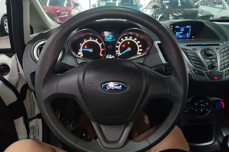 Used Ford Fiesta 2013 Hatchback 1.5L Manual Fashion Edition Steering Wheel