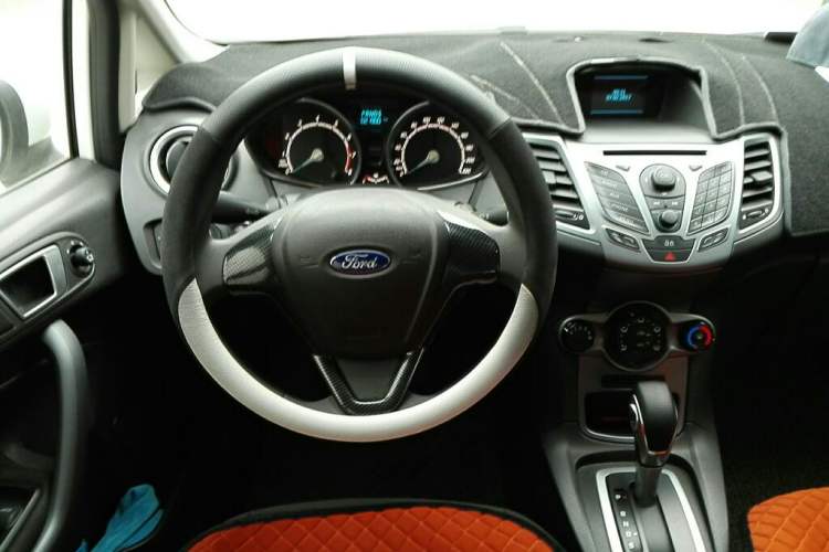 Used Ford Fiesta 2013 Hatchback 1.5L Automatic Fashion Edition Steering Wheel